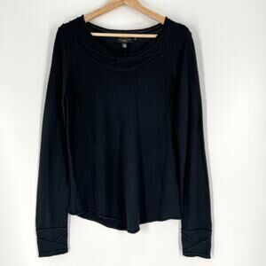 Icelandic Design Wool Blend Sweater 3D Knit Medium Black Pullover Scoop Neck